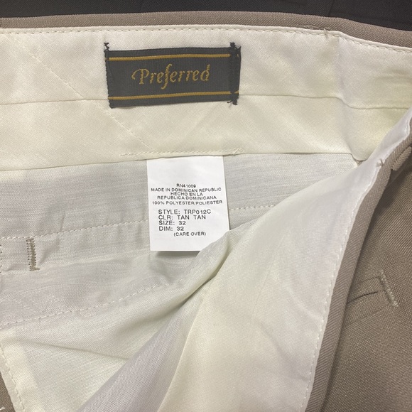 Bergamo, Preferred, Louis Raphael bundle of mens dress pants; size: 32W, 29L - Picture 8 of 12